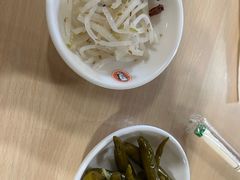 -闫家驴肉老店(华电一校店)