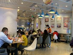 大堂-满记甜品(荟聚购物中心店)