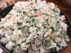-侬佳蒸菜馆(听潮店)