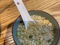 -牛八宝桂林米粉(八里庄店)