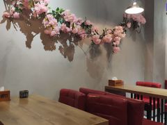 -愉肴麻辣香锅(中山路店)