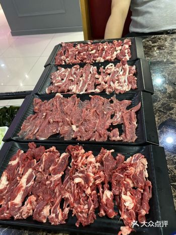 158元4盘牛肉的套餐 好吃又撑到爆炸
