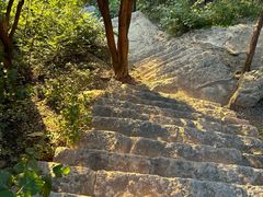 -鬼笑石后山停车场