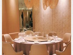 包厢-香港百合居(LCM置汇旭辉广场店)