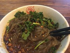 万记特色酸辣粉-万记麻辣烫国展总店