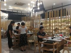 大堂-屋头串串(新街里店)