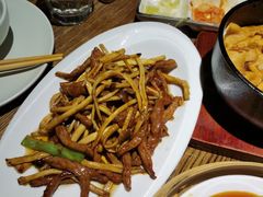 茶树菇烧牛柳-川流不息(北蔡休闲广场店)