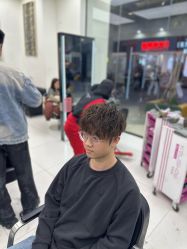 -乾健·烫染·接发SALON