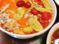 -老鄞江清水龙虾•赵赵家(江北店)