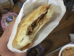 经典腊汁肉夹馍-漠漠家·凉皮·中式汉堡(五角场店)