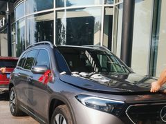 -上海星瀚奔驰4S店(红柳路店)