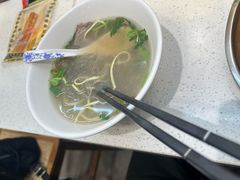 秦家牛肉粉丝汤-忆秦园小笼包(惠山古镇总店)