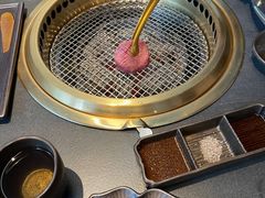 -铭牛烧肉·和牛海鲜自助(高新月牙湖店)