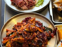 -围炉肉舍•炭烤活鳗•丹东海鲜烤肉(步行街店)