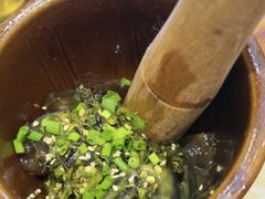 -川流不息·地道川菜·小龙虾(新松江路店)