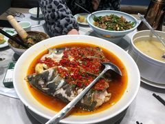 -绿草地·湘菜(酃湖师院店)
