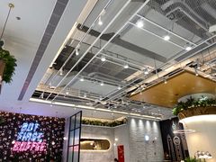 -上海浦东中心万枫酒店