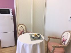 -海豚湾高端月子会所(黄浦店)