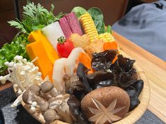-湊湊火锅·茶憩(南京东路悦荟店)