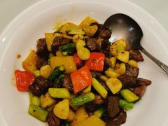 蒜子黑椒牛肋肉-益健名厨海鲜城(夏湾店)