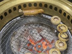 -山川小町·极番烧肉(新地假日广场店)