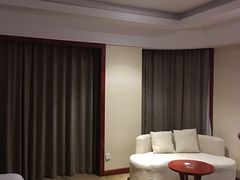 -兴芮温泉度假区