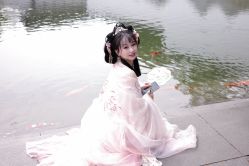 -一揽芳华汉服旗袍体验馆(拙政园店)