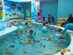 -乐悠游亲子游泳俱乐部