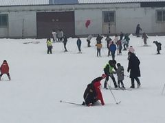 -济南卧虎山滑雪场