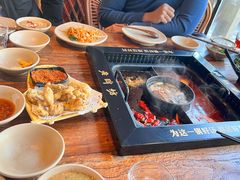 -老牌坊云南鱼豆花火锅(爱建店)