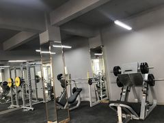 -耀恒健身(南浦地铁店)
