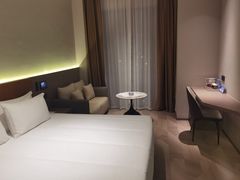 -奢月酒店(成都华西二院锦江院区三圣花乡地铁站店)