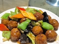 溜丸子-聚首堂·特色小吃·肘子(什刹海德胜门店)