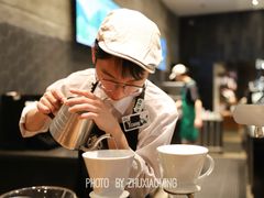 -星巴克臻选(广州高德置地秋广场店)