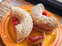 -Catch Bagel(芳草地店)