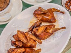 红烧乳鸽-金山记靓鸡专门店·中山菜