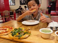 -城市大道红炉披萨烘焙坊