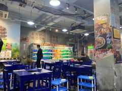 大堂-马路边边串串香(苗栗路店)