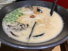 鸡白汤拉面-Lia Cafe Bar Restaurant松山咖啡屋