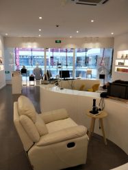 -様共享美容连锁机构