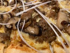 烤牛肉披萨-I HOLIC艾豪丽披萨(KKone店)