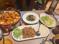 -耶里夏丽·新疆菜·28年喀什老馆(田林东路店)