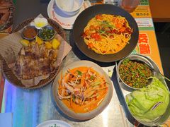 -小小集渔·泰式大排档(太古里香槟店)