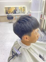 -苏豪路易士·嘉玛发廊