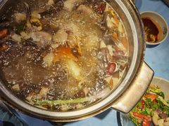 -千岛蚝高压锅生蚝·人参火锅(白云万达店)