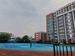 -上海市工商外国语学校