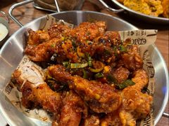 -BHC炸鸡(明洞总店)