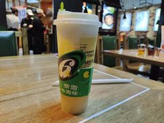 -奈雪的茶(亨特国际广场店)