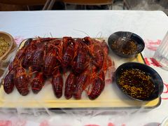 肥肥蒸虾-肥肥虾庄·金牌油焖大虾(汉街SKP店)