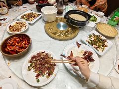 -土砂锅生态山庄·非遗砂锅雅鱼